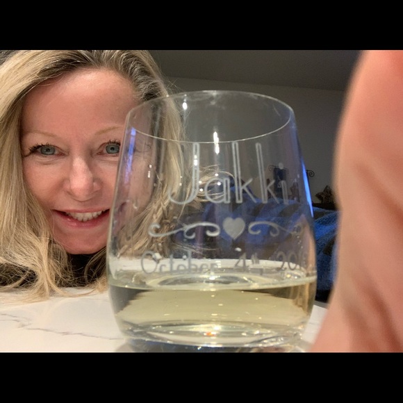 Meet your Posher, Jakki - Picture 1 of 1